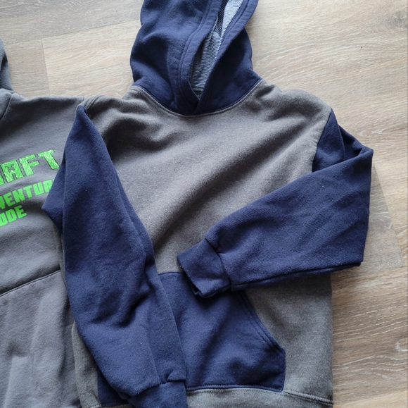 Boys Hoodies Two Size M - Picture 3 of 6